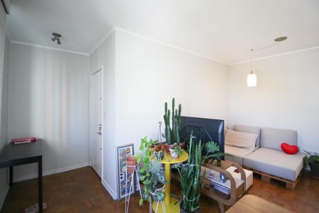 Apartamento à venda com 77m², 2 quartos e 1 vagaSala