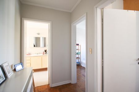 Apartamento à venda com 77m², 2 quartos e 1 vagaCorredor