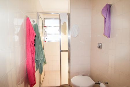 Apartamento à venda com 77m², 2 quartos e 1 vagaBanheiro