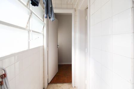 Apartamento à venda com 77m², 2 quartos e 1 vagaÁrea de Serviço