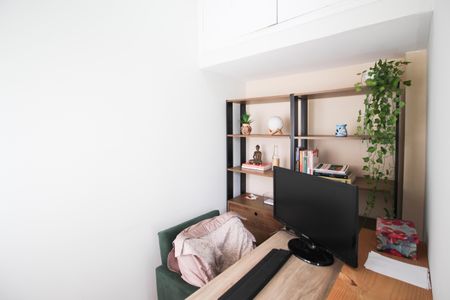Apartamento à venda com 77m², 2 quartos e 1 vagaQuarto de Serviço