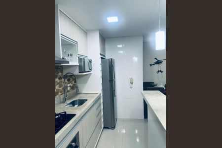 Apartamento à venda com 49m², 2 quartos e 1 vagaFoto 01