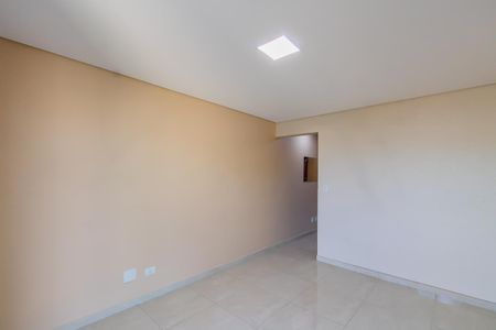 Casa à venda com 114m², 3 quartos e 2 vagas Casa à venda com 114m², 3 quartos e 2 vagasSala