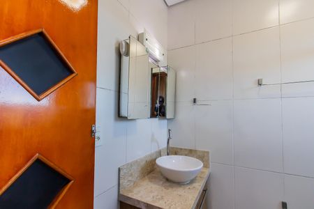 Casa à venda com 114m², 3 quartos e 2 vagas Casa à venda com 114m², 3 quartos e 2 vagasBanheiro da Suíte