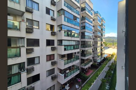 Vista  de apartamento à venda com 2 quartos, 62m² em Recreio dos Bandeirantes, Rio de Janeiro