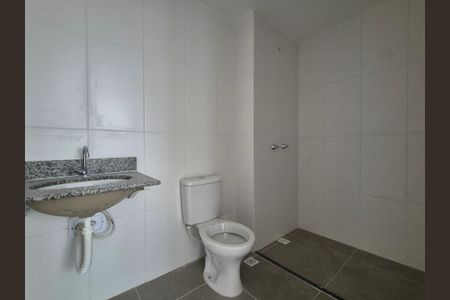Apartamento à venda com 62m², 2 quartos e 1 vagaBanheiro suíte 