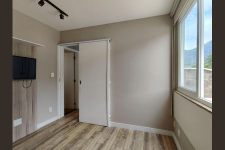 Apartamento à venda com 70m², 1 quarto e sem vagaQuarto