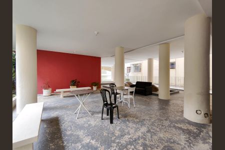 Apartamento à venda com 70m², 1 quarto e sem vagaÁrea comum - Playground
