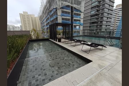 Apartamento para alugar com 132m², 4 quartos e 2 vagas Apartamento para alugar com 132m², 4 quartos e 2 vagasÁrea comum - Piscina