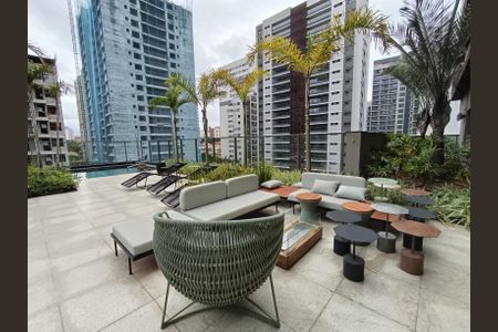 Apartamento para alugar com 132m², 4 quartos e 2 vagas Apartamento para alugar com 132m², 4 quartos e 2 vagasÁrea comum - Piscina