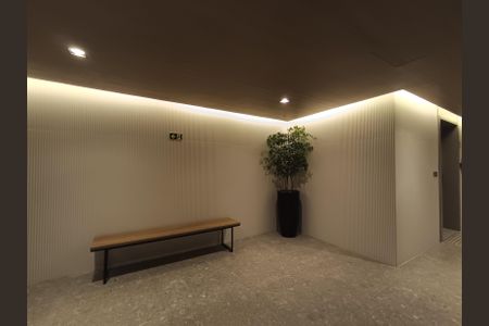 Apartamento para alugar com 132m², 4 quartos e 2 vagas Apartamento para alugar com 132m², 4 quartos e 2 vagasHall de entrada