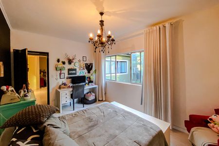 Casa à venda com 350m², 5 quartos e 5 vagasQuarto 1 (casa 2)