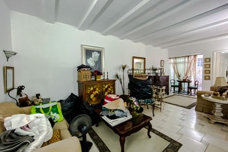 Casa à venda com 350m², 5 quartos e 5 vagasSala