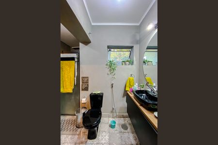 Casa à venda com 350m², 5 quartos e 5 vagasBanheiro (casa 2)