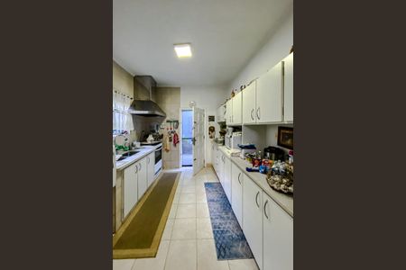 Casa à venda com 350m², 5 quartos e 5 vagasCozinha