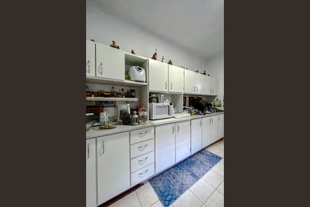 Casa à venda com 350m², 5 quartos e 5 vagasCozinha