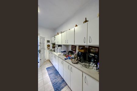 Casa à venda com 350m², 5 quartos e 5 vagasCozinha