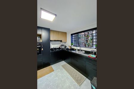 Casa à venda com 350m², 5 quartos e 5 vagasCozinha (casa 2)