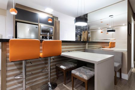 Sala de apartamento à venda com 2 quartos, 55m² em Jardim Santa Emilia, São Paulo