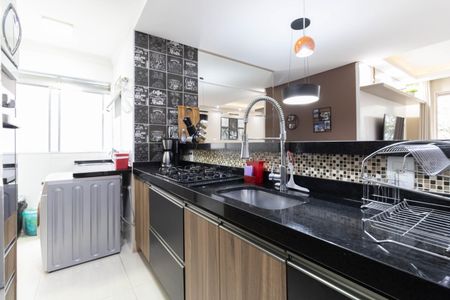 Apartamento à venda com 55m², 2 quartos e 1 vaga Apartamento à venda com 55m², 2 quartos e 1 vagaCozinha
