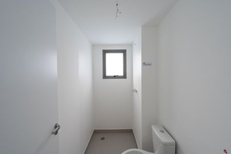 Apartamento à venda com 68m², 2 quartos e 1 vaga Apartamento à venda com 68m², 2 quartos e 1 vagaBanheiro Social