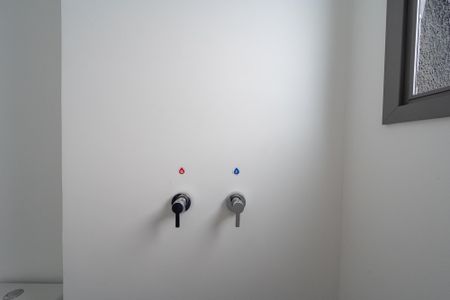 Apartamento à venda com 68m², 2 quartos e 1 vaga Apartamento à venda com 68m², 2 quartos e 1 vagaBanheiro da Suíte