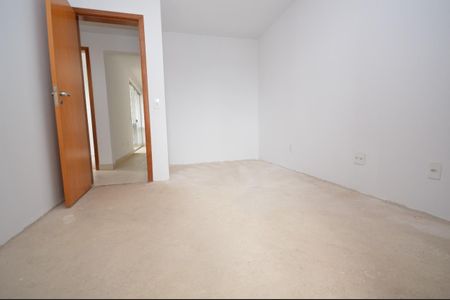 Apartamento à venda com 3 quartos, 78m² em Floresta, Belo Horizonte