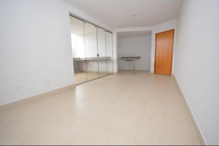 Apartamento à venda com 3 quartos, 78m² em Floresta, Belo Horizonte