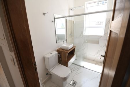 Banheiro de apartamento à venda com 1 quarto, 50m² em Bosque, Campinas