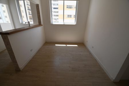 Sala de apartamento à venda com 1 quarto, 50m² em Bosque, Campinas