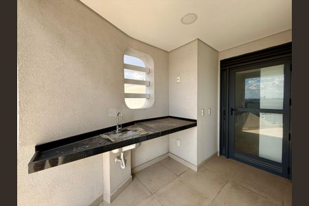 Apartamento à venda com 270m², 4 quartos e 4 vagas Apartamento à venda com 270m², 4 quartos e 4 vagasVaranda