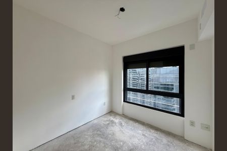 Apartamento à venda com 270m², 4 quartos e 4 vagas Apartamento à venda com 270m², 4 quartos e 4 vagasSuíte 4