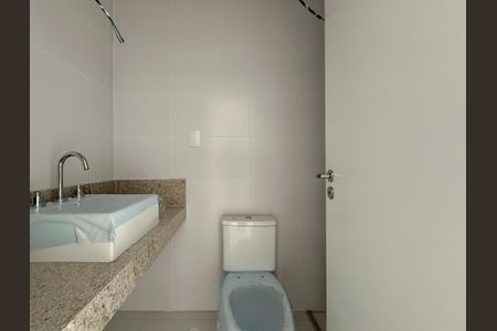 Apartamento à venda com 270m², 4 quartos e 4 vagas Apartamento à venda com 270m², 4 quartos e 4 vagasBanheiro Suíte 4