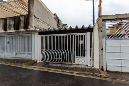 Casa à venda com 83m², 2 quartos e 1 vaga Casa à venda com 83m², 2 quartos e 1 vagaFachada