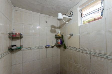 Casa à venda com 83m², 2 quartos e 1 vaga Casa à venda com 83m², 2 quartos e 1 vagaBanheiro