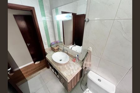 Casa à venda com 162m², 2 quartos e 3 vagasBanheiro da Suíte