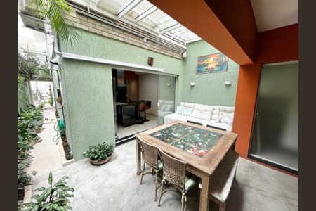 Casa à venda com 162m², 2 quartos e 3 vagasÁrea gourmet