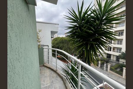 Casa à venda com 162m², 2 quartos e 3 vagasQuarto Suíte Varanda