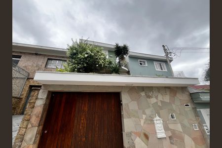 Casa à venda com 162m², 2 quartos e 3 vagasFachada