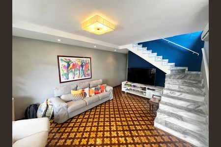 Casa à venda com 162m², 2 quartos e 3 vagasSala