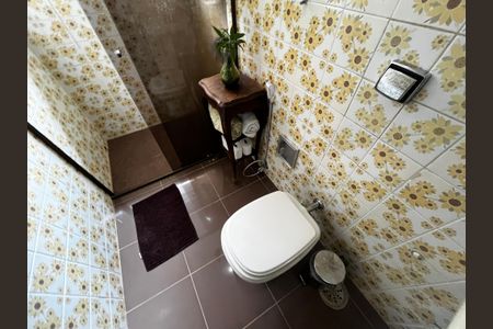 Casa à venda com 162m², 2 quartos e 3 vagasBanheiro