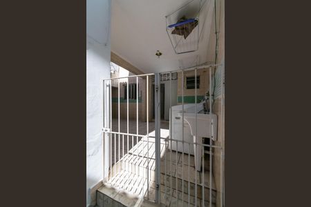 Casa para alugar com 35m², 1 quarto e sem vaga Casa para alugar com 35m², 1 quarto e sem vagaEntrada