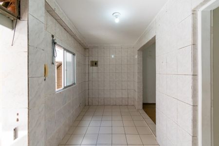 Casa para alugar com 35m², 1 quarto e sem vaga Casa para alugar com 35m², 1 quarto e sem vagaSala