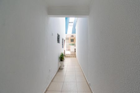 Casa para alugar com 35m², 1 quarto e sem vaga Casa para alugar com 35m², 1 quarto e sem vagaCorredor