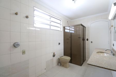 Casa para alugar com 250m², 3 quartos e 1 vagaBanheiro da Suíte