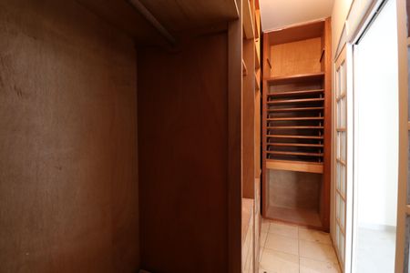 Casa para alugar com 250m², 3 quartos e 1 vagaCloset da Suíte