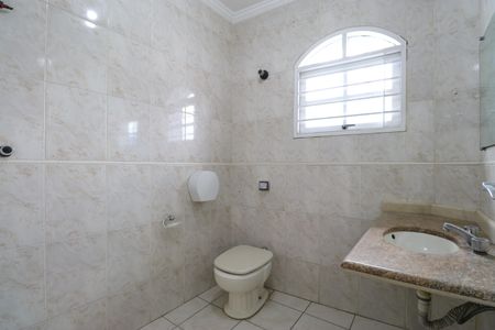 Casa para alugar com 250m², 3 quartos e 1 vagaBanheiro Social