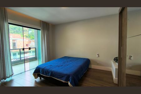 Casa de condomínio à venda com 196m², 3 quartos e 1 vaga Casa de condomínio à venda com 196m², 3 quartos e 1 vagaSuíte 2