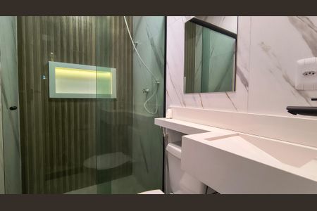 Casa de condomínio à venda com 196m², 3 quartos e 1 vaga Casa de condomínio à venda com 196m², 3 quartos e 1 vagaBanheiro Social