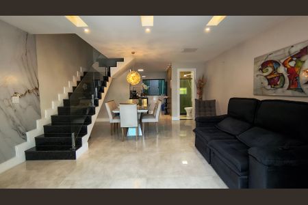 Sala de casa de condomínio à venda com 3 quartos, 196m² em Vargem Grande, Rio de Janeiro